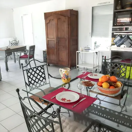Maison Charmante A Avec Vue Sur Jardin Et Terrasses